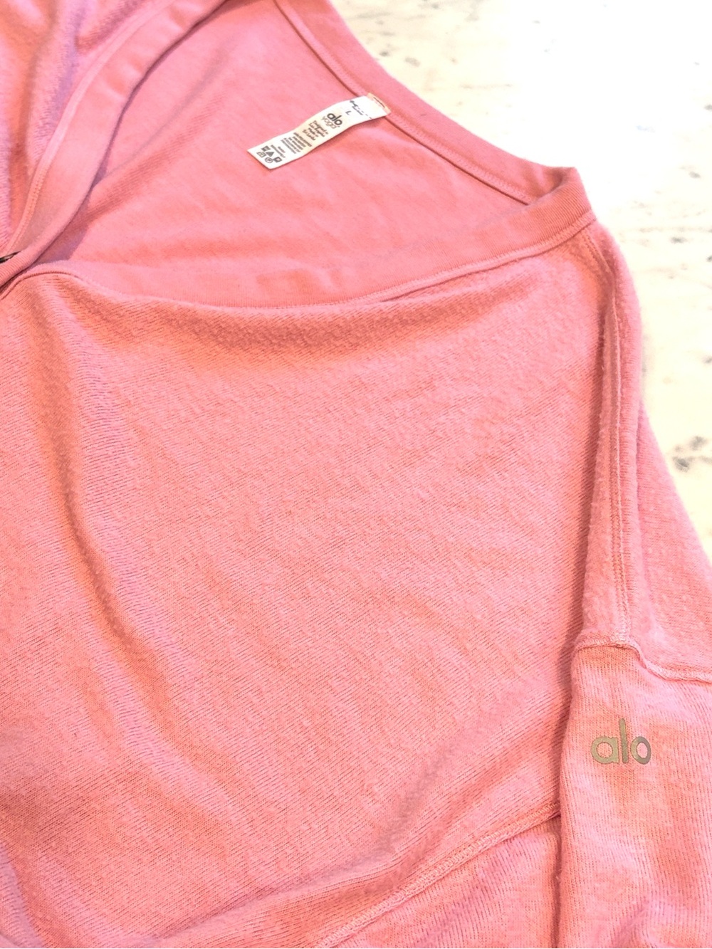 ALO SoHo Cropped Henley, Parisian Pink, Size Large - Picture 4 of 8